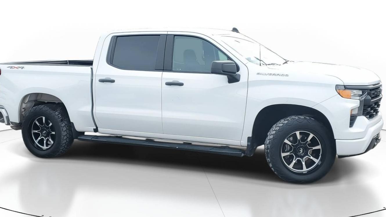 CHEVROLET SILVERADO-1500 2022 1GCPDBEK1NZ626572 image