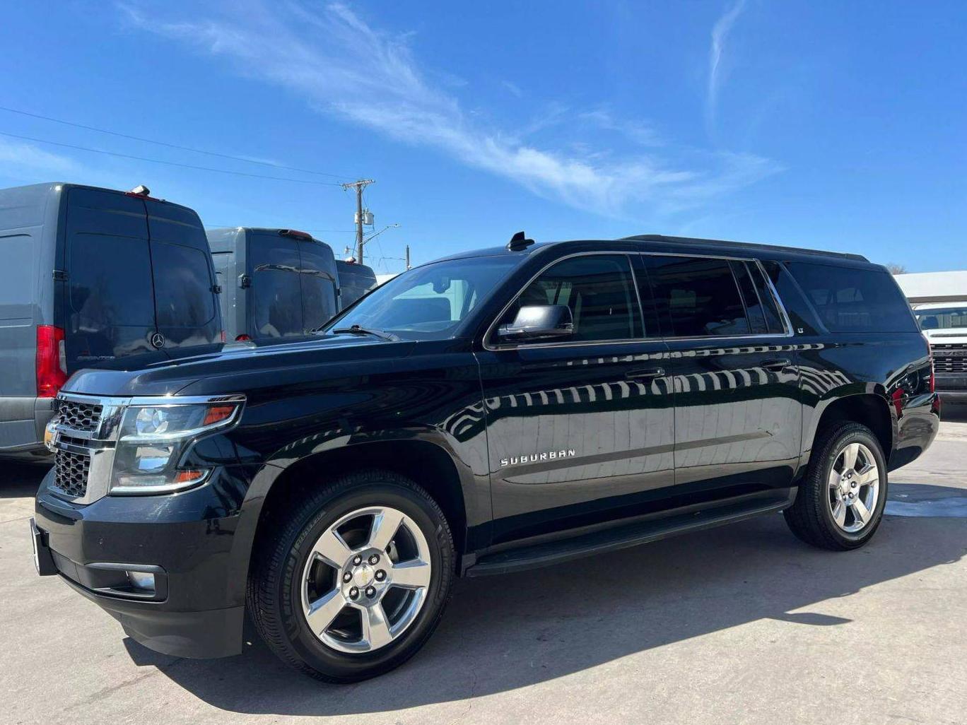 CHEVROLET SUBURBAN 2016 1GNSKHKC4GR255532 image