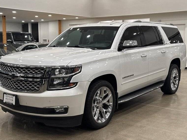 CHEVROLET SUBURBAN 2016 1GNSKJKC3GR363678 image