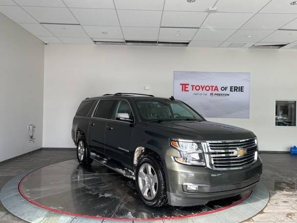 CHEVROLET SUBURBAN 2019 1GNSKJKC4KR255501 image