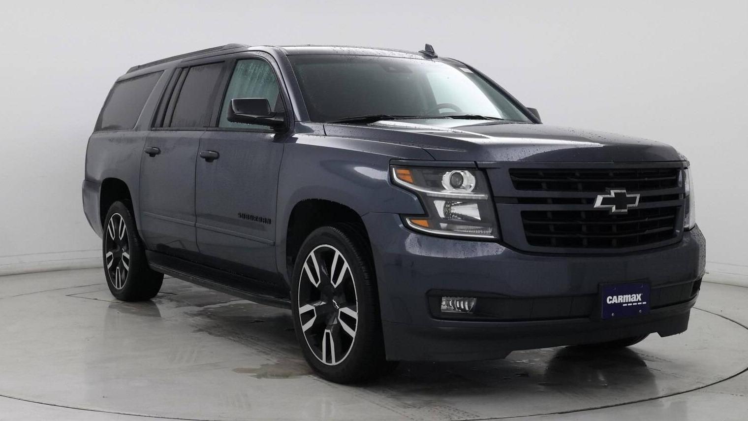 CHEVROLET SUBURBAN 2019 1GNSKJKJ9KR222055 image