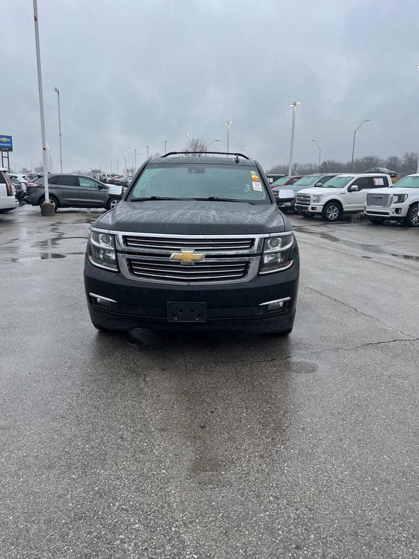 CHEVROLET SUBURBAN 2019 1GNSKJKJ8KR195737 image