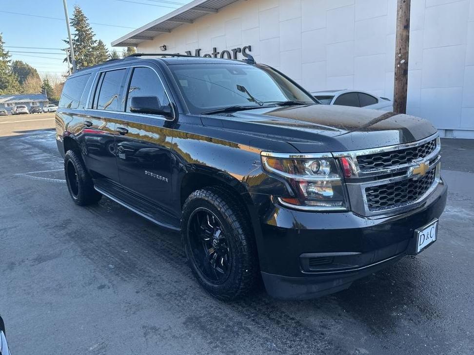 CHEVROLET SUBURBAN 2018 1GNSKHKC0JR186121 image