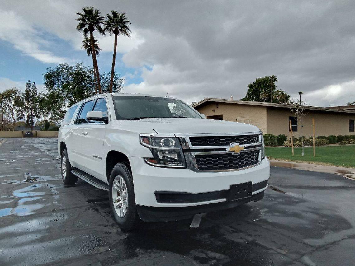 CHEVROLET SUBURBAN 2018 1GNSCHKCXJR274042 image