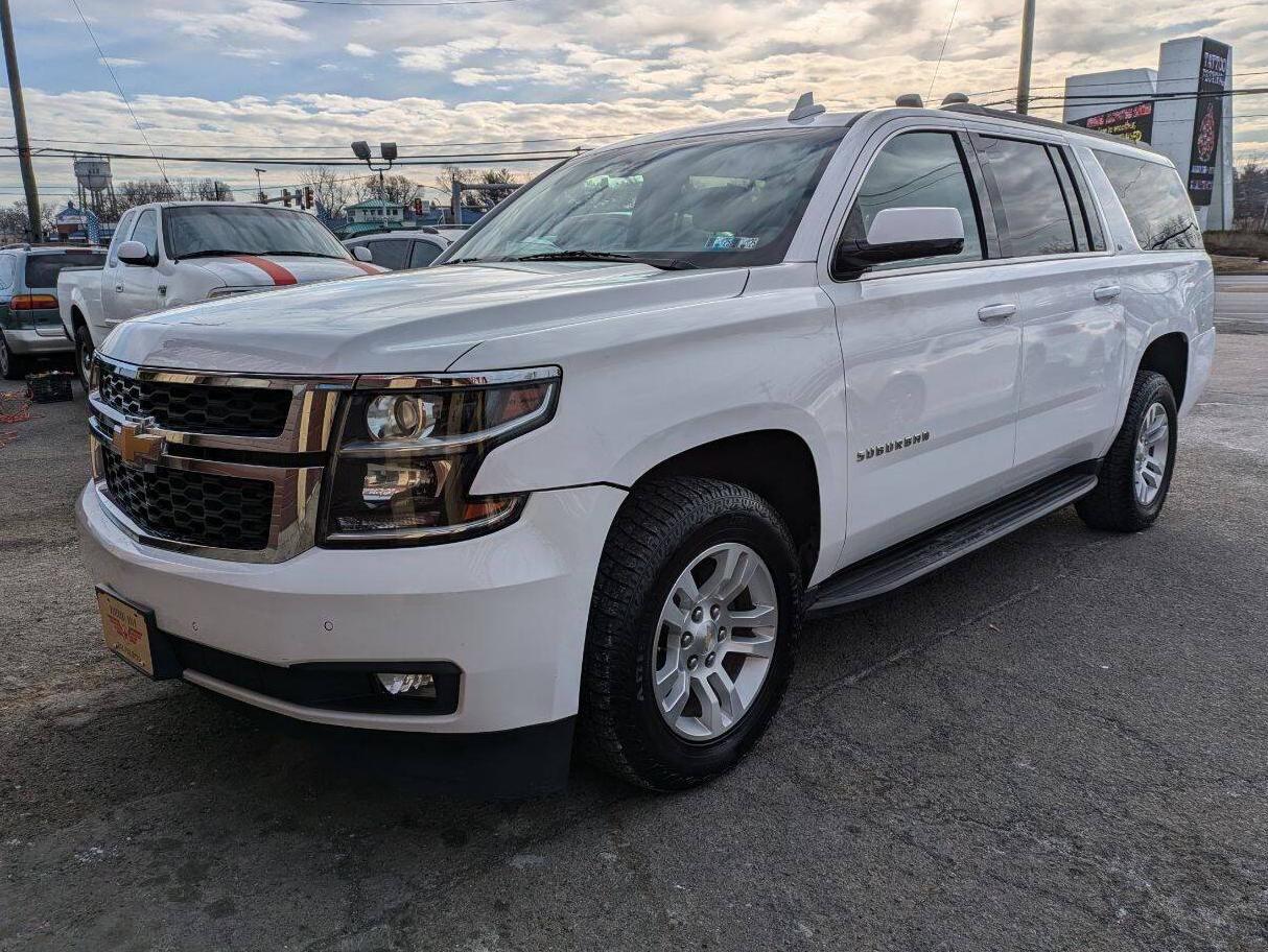 CHEVROLET SUBURBAN 2018 1GNSKHKC7JR194877 image