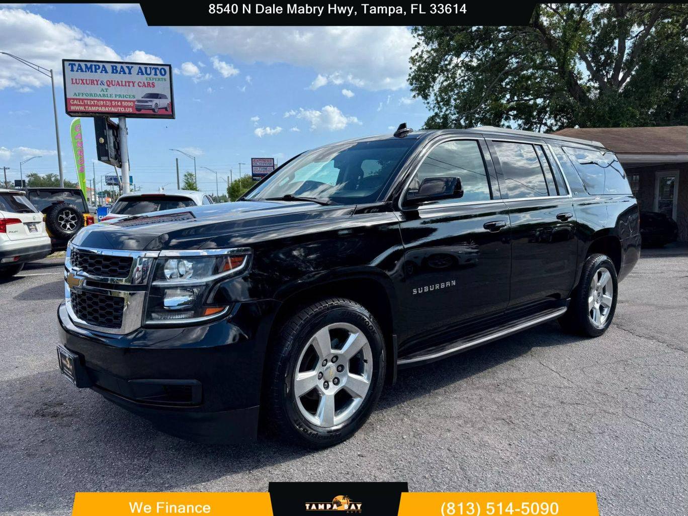 CHEVROLET SUBURBAN 2018 1GNSKHKC1JR153130 image