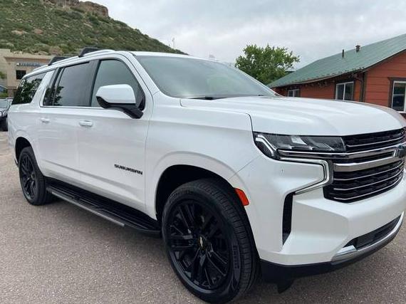 CHEVROLET SUBURBAN 2021 1GNSKCKT2MR447725 image