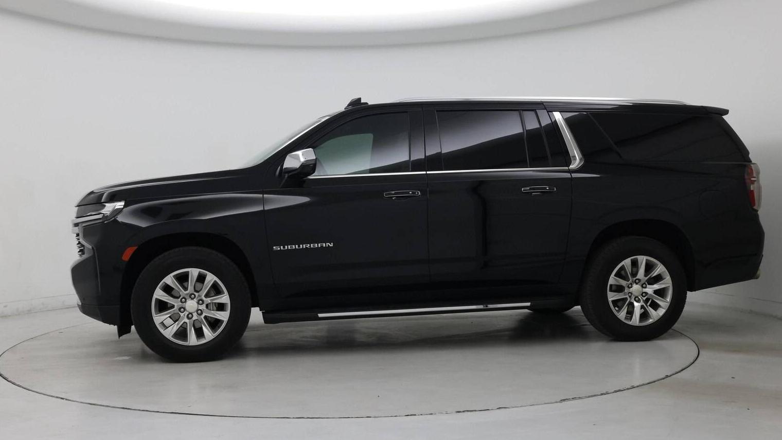 CHEVROLET SUBURBAN 2021 1GNSCFKD8MR150854 image