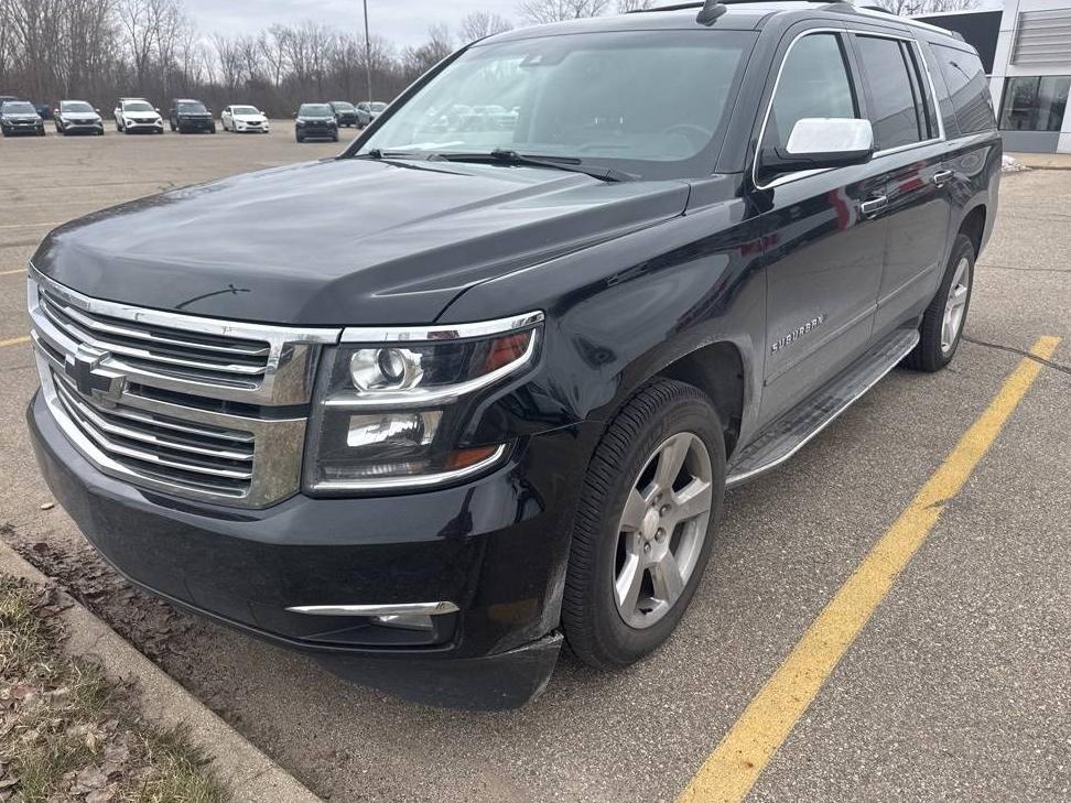 CHEVROLET SUBURBAN 2017 1GNSKJKC4HR287891 image