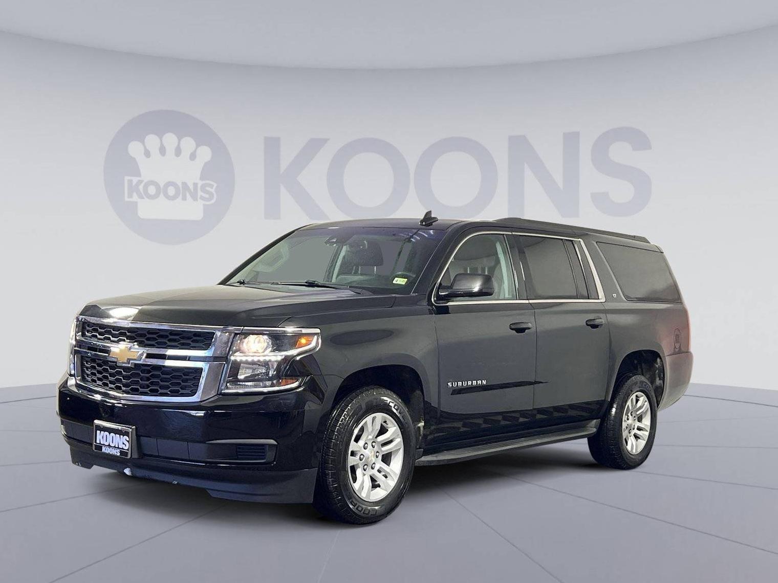 CHEVROLET SUBURBAN 2017 1GNSKHKC3HR167024 image