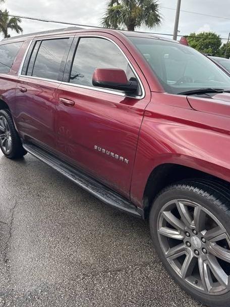 CHEVROLET SUBURBAN 2017 1GNSCHKC0HR343380 image