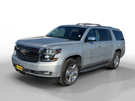 CHEVROLET SUBURBAN 2017 1GNSCJKCXHR200587 image CHEVROLET SUBURBAN 2017 1GNSCJKCXHR200587 image