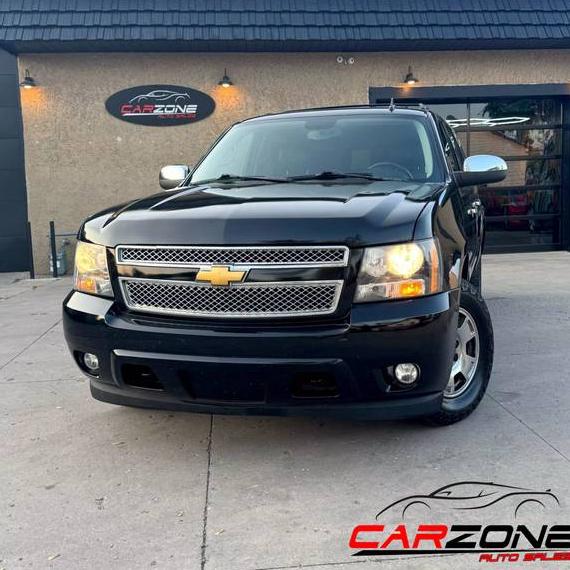 CHEVROLET SUBURBAN 2012 1GNSKJE73CR317065 image