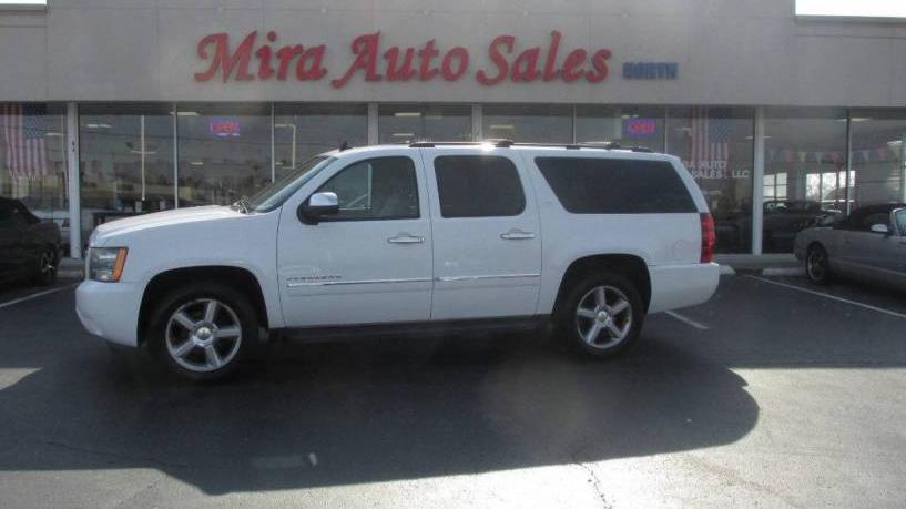 CHEVROLET SUBURBAN 2012 1GNSKKE76CR132739 image