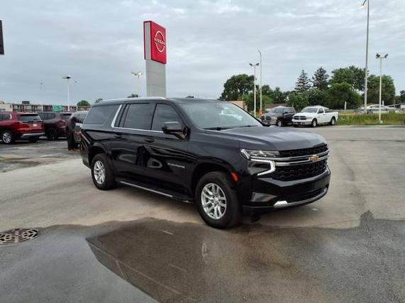 CHEVROLET SUBURBAN 2024 1GNSKBKD1RR115592 image