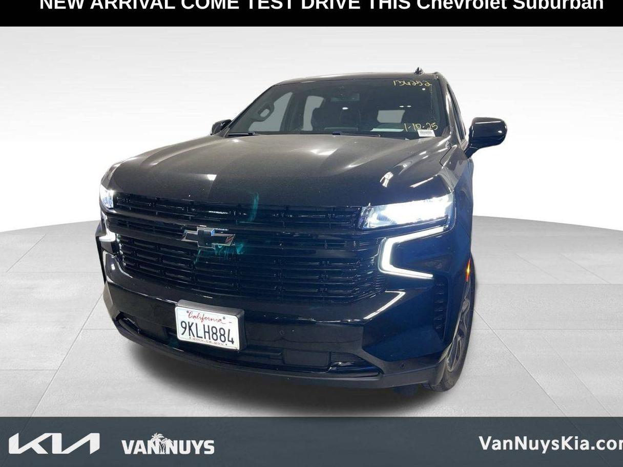 CHEVROLET SUBURBAN 2024 1GNSCEKD7RR136252 image