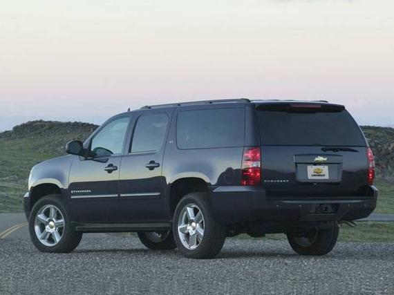 CHEVROLET SUBURBAN 2011 1GNSKJE31BR391354 image