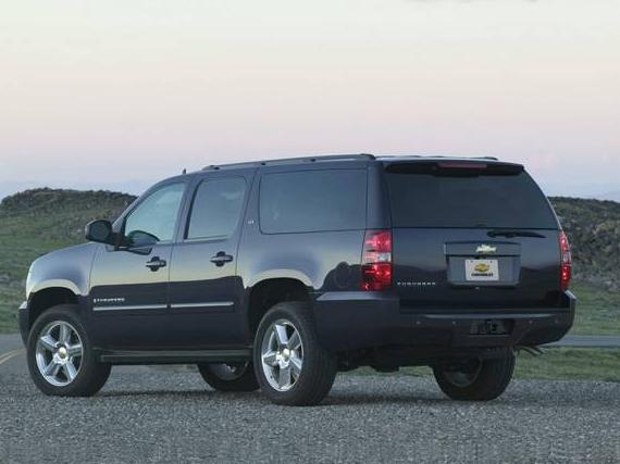 CHEVROLET SUBURBAN 2011 1GNSKJE31BR361058 image