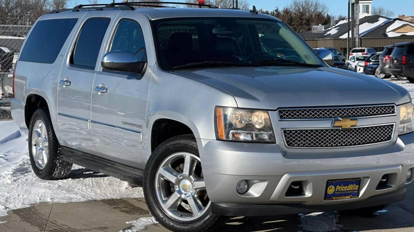 CHEVROLET SUBURBAN 2013 1GNSKKE78DR158406 image