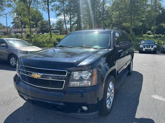 CHEVROLET SUBURBAN 2013 1GNSCJE02DR132748 image