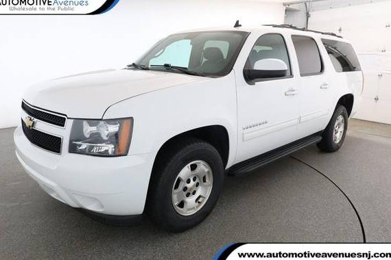 CHEVROLET SUBURBAN 2013 1GNSKHE77DR218548 image