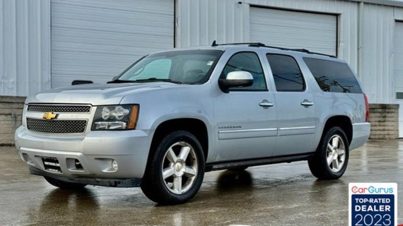 CHEVROLET SUBURBAN 2013 1GNSKKE7XDR228004 image