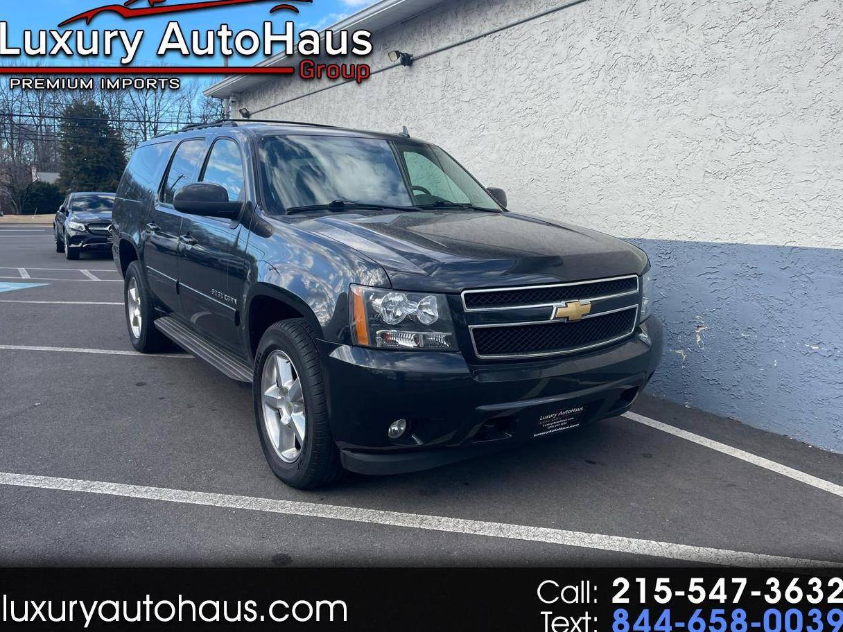 CHEVROLET SUBURBAN 2013 1GNSKJE73DR204654 image