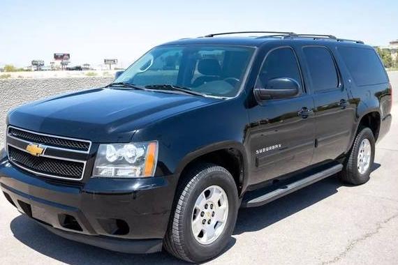 CHEVROLET SUBURBAN 2013 1GNSKJE73DR140227 image CHEVROLET SUBURBAN 2013 1GNSKJE73DR140227 image
