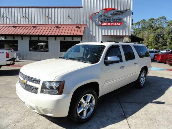 CHEVROLET SUBURBAN 2013 1GNSCKE08DR173147 image CHEVROLET SUBURBAN 2013 1GNSCKE08DR173147 image