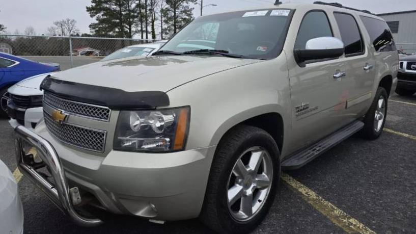 CHEVROLET SUBURBAN 2013 1GNSCJE01DR152344 image