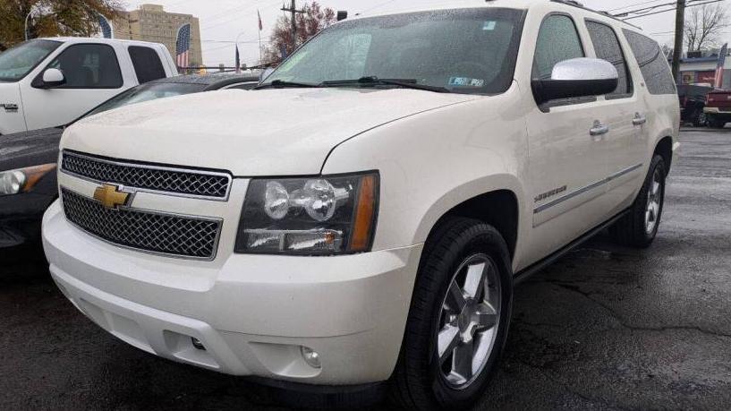 CHEVROLET SUBURBAN 2013 1GNSKKE70DR106011 image