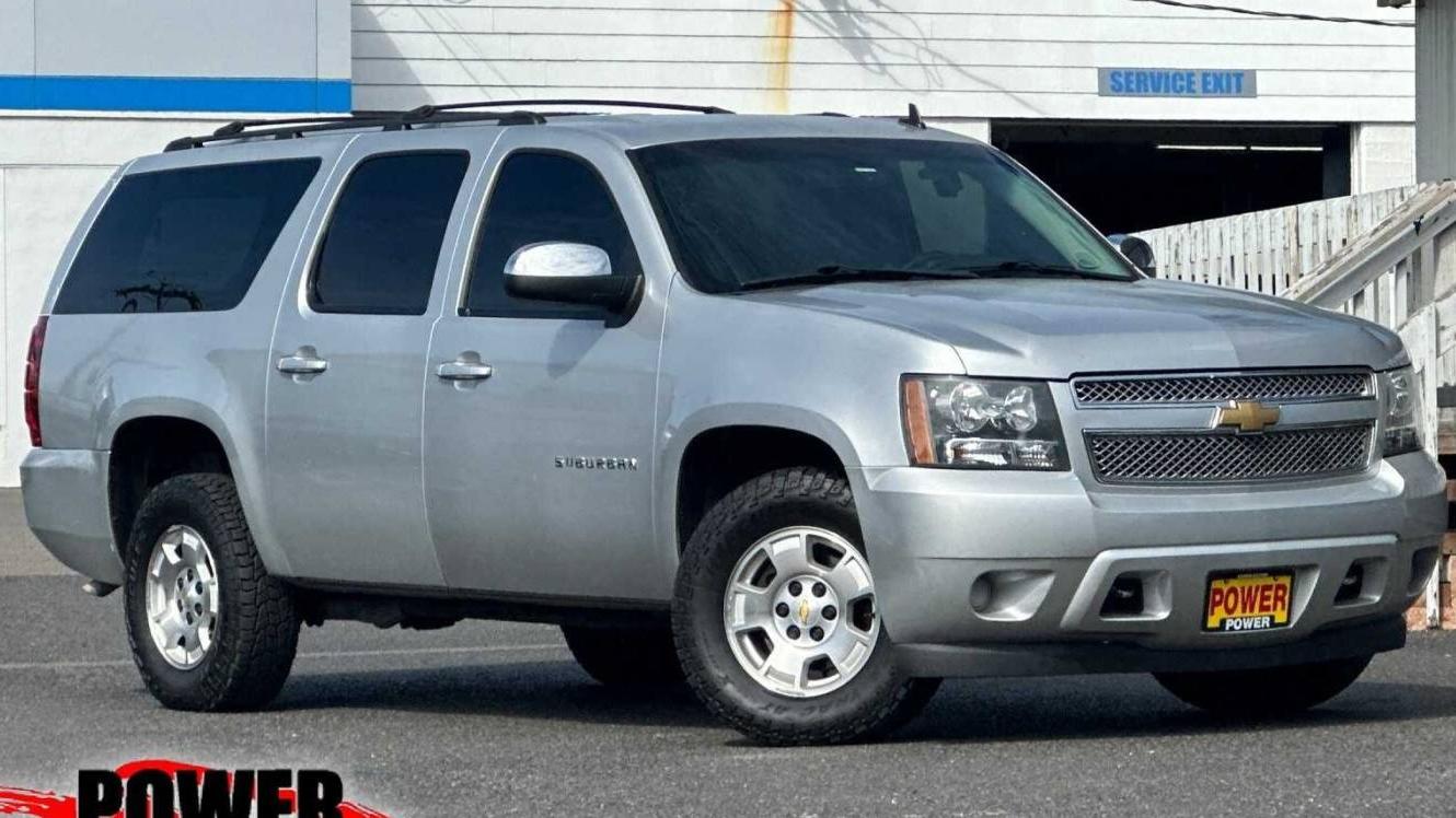 CHEVROLET SUBURBAN 2013 1GNSKHE73DR221768 image