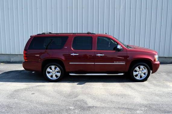 CHEVROLET SUBURBAN 2010 1GNUCKE08AR187943 image