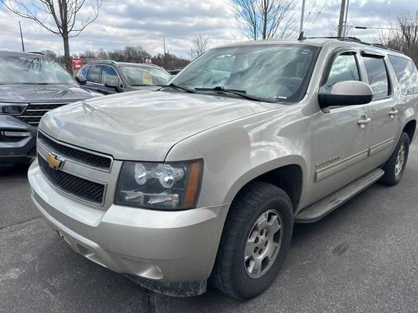 CHEVROLET SUBURBAN 2014 1GNSCJE05ER202244 image