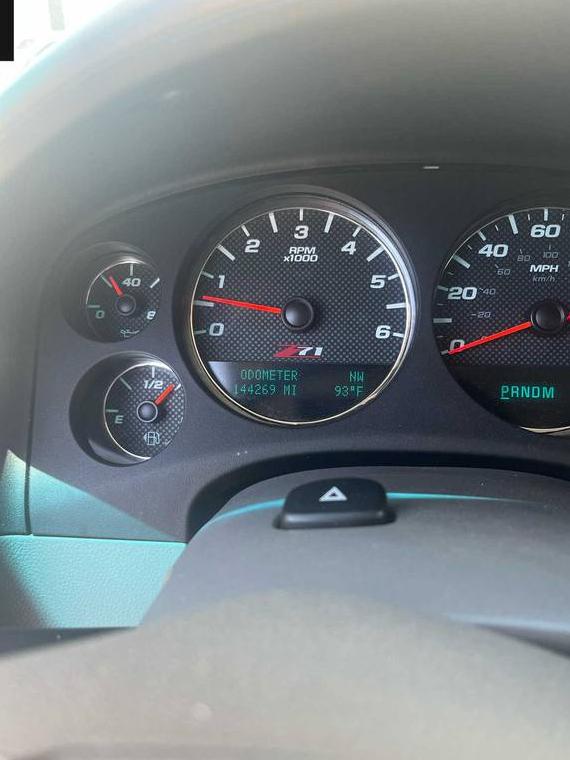 CHEVROLET SUBURBAN 2014 1GNSKJE7XER139609 image