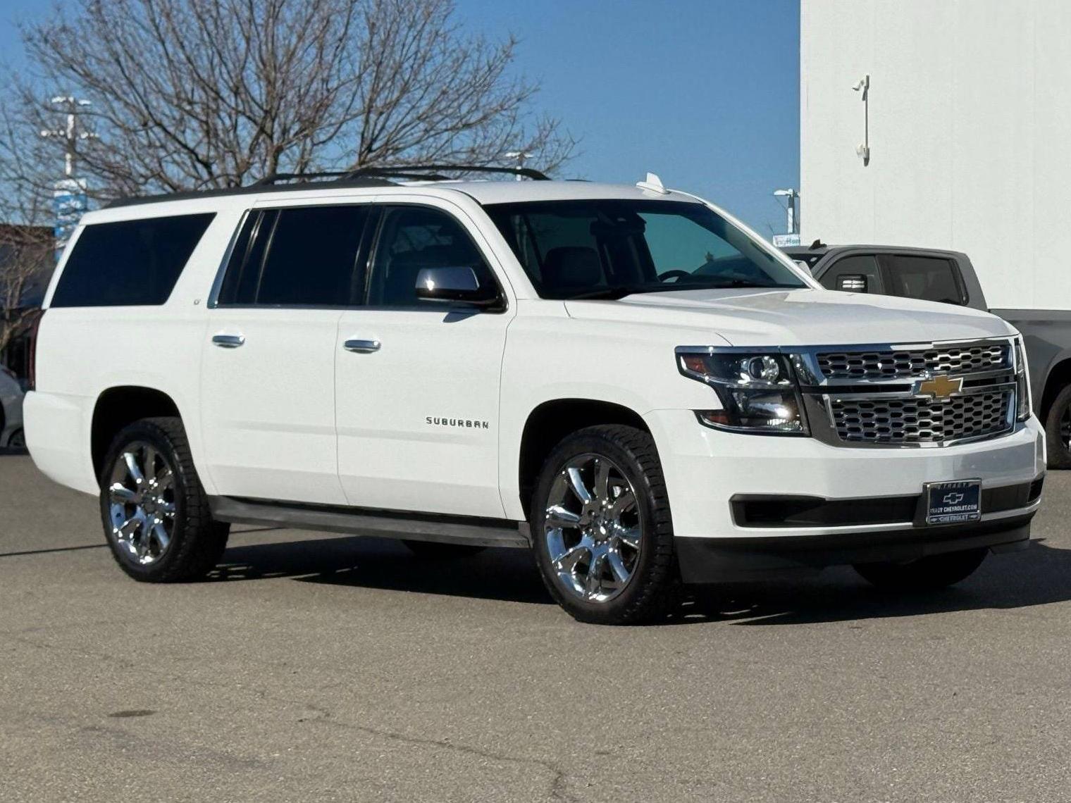 CHEVROLET SUBURBAN 2015 1GNSKJKCXFR652930 image