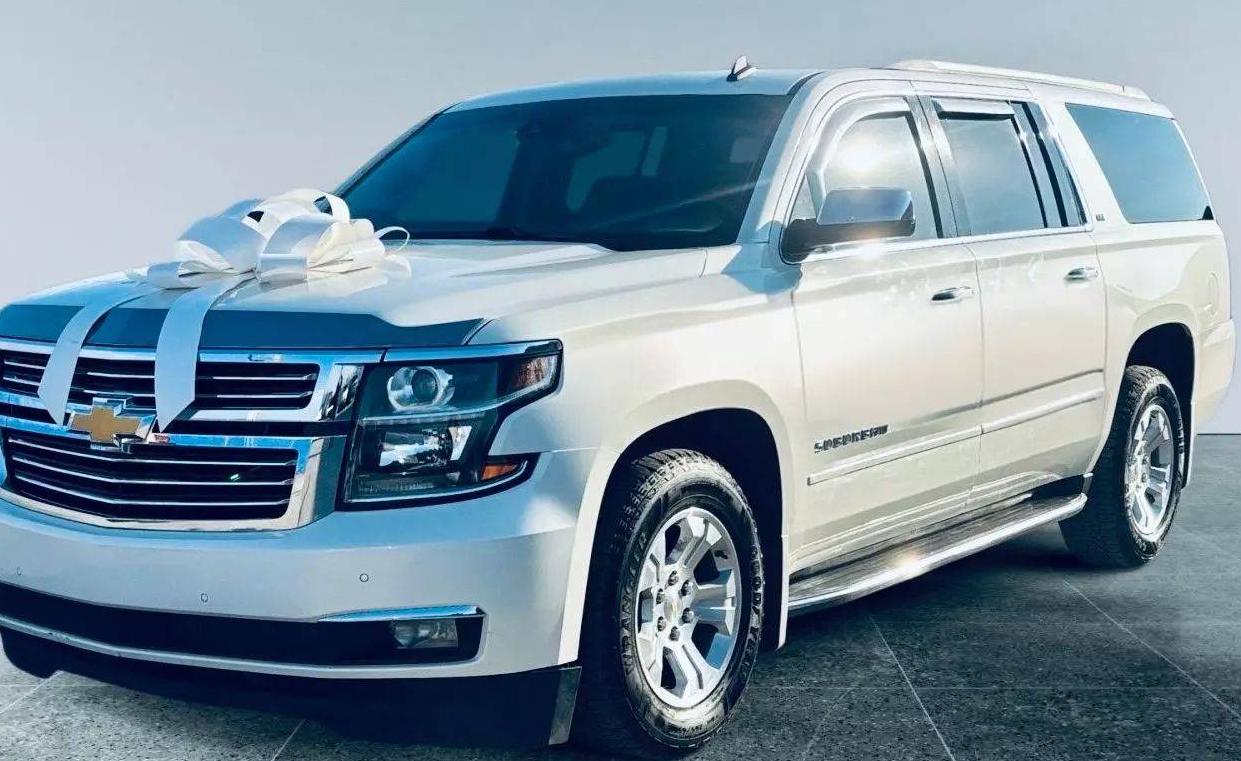 CHEVROLET SUBURBAN 2015 1GNSKKKC3FR164442 image