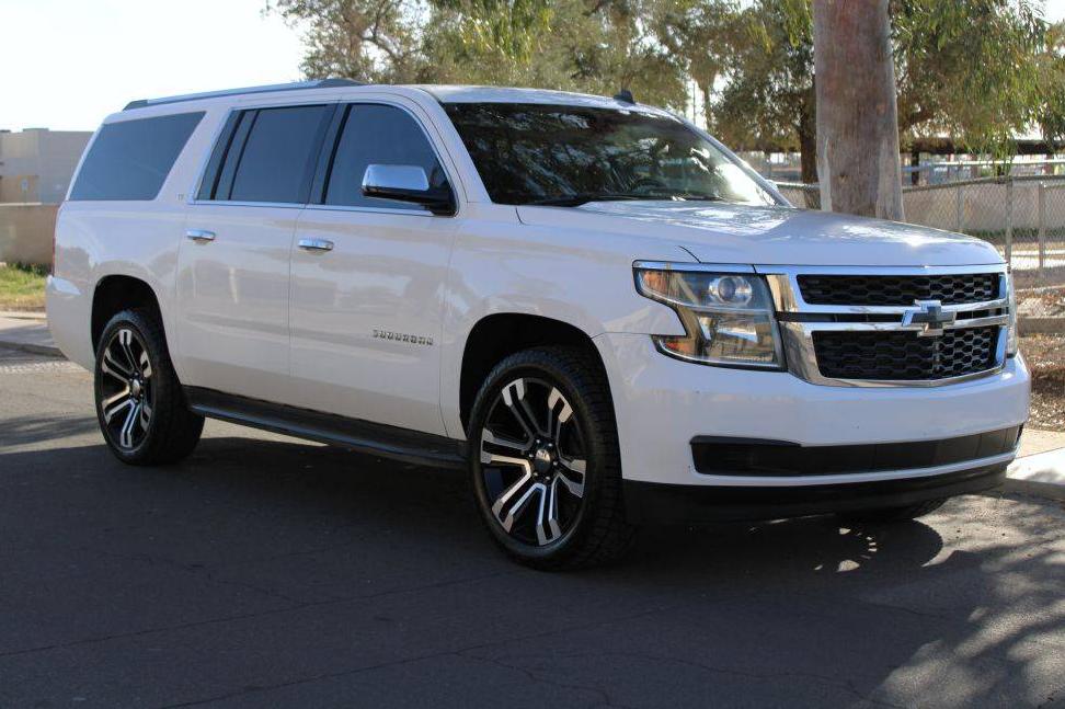 CHEVROLET SUBURBAN 2015 1GNSCJKCXFR200358 image