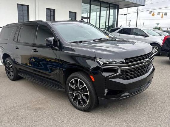 CHEVROLET SUBURBAN 2022 1GNSKEKD8NR320483 image