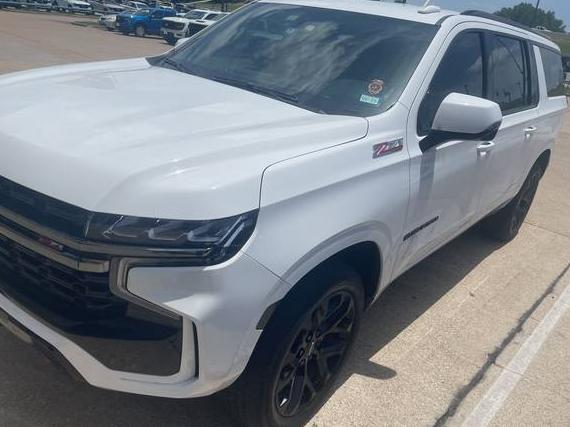CHEVROLET SUBURBAN 2022 1GNSKDKD0NR215625 image