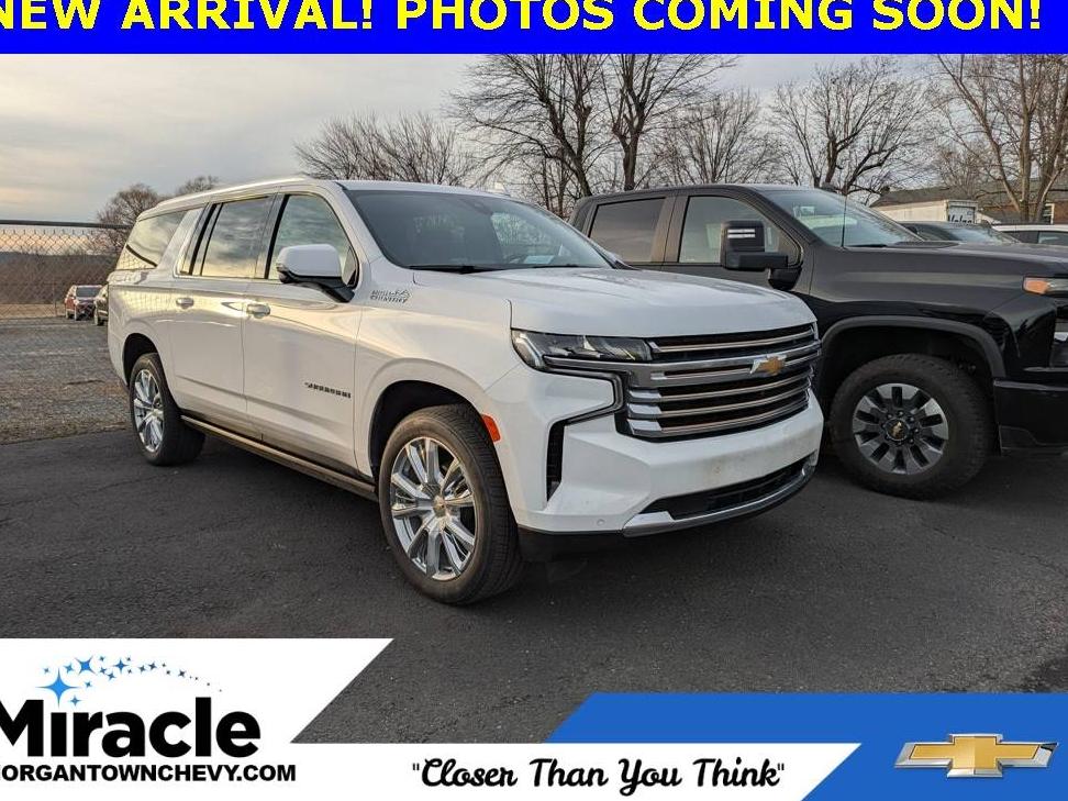 CHEVROLET SUBURBAN 2022 1GNSKGKTXNR289434 image