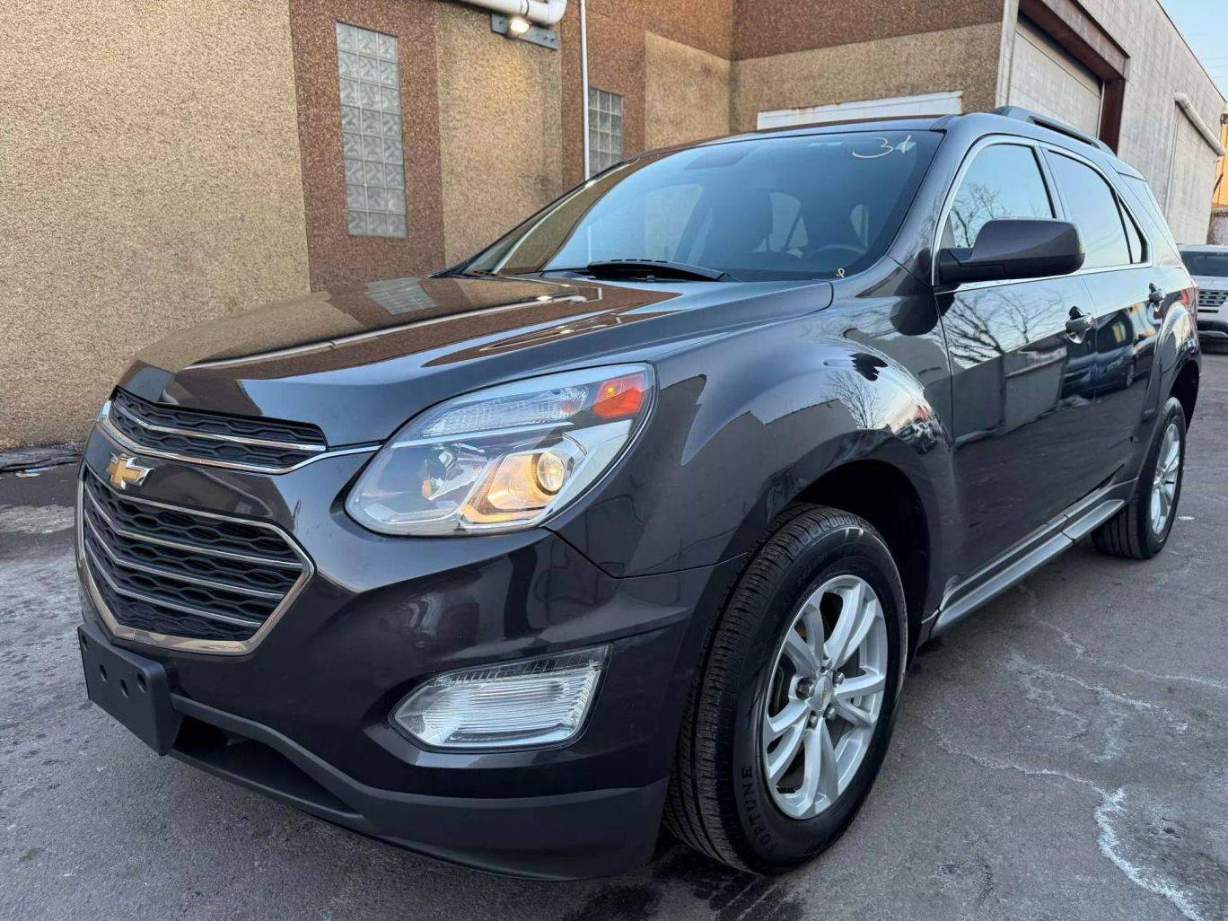 CHEVROLET EQUINOX 2016 1GNFLFEK1GZ104931 image