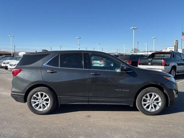 CHEVROLET EQUINOX 2019 3GNAXKEV2KL213965 image