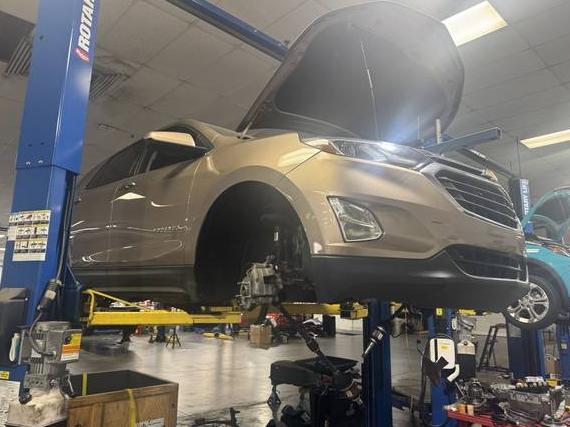 CHEVROLET EQUINOX 2019 2GNAXJEV0K6249748 image