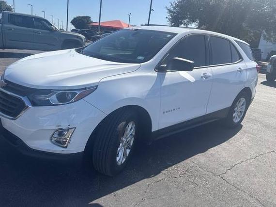 CHEVROLET EQUINOX 2018 2GNAXHEV2J6301758 image