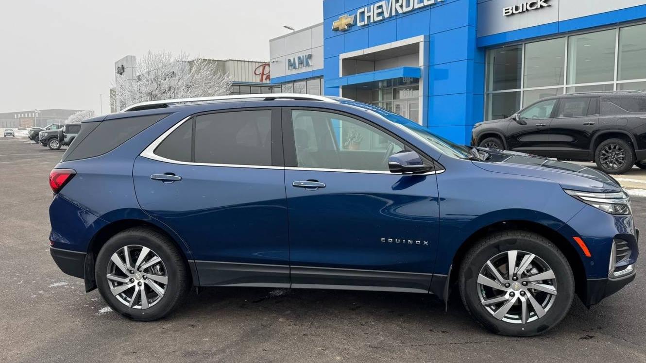 CHEVROLET EQUINOX 2022 3GNAXXEV3NS231740 image