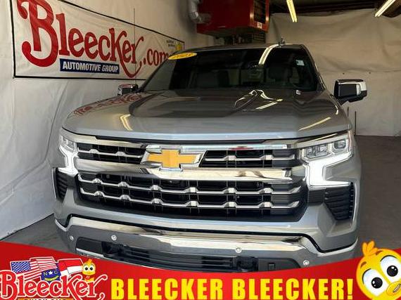CHEVROLET SILVERADO 2023 1GCUDGE83PZ241103 image