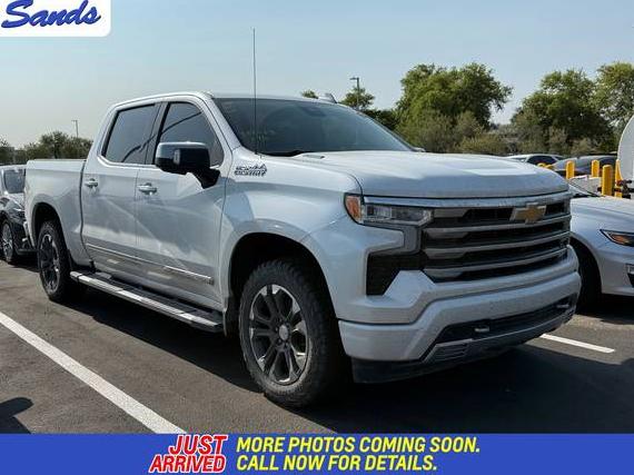 CHEVROLET SILVERADO 2023 1GCUDJE82PZ127171 image