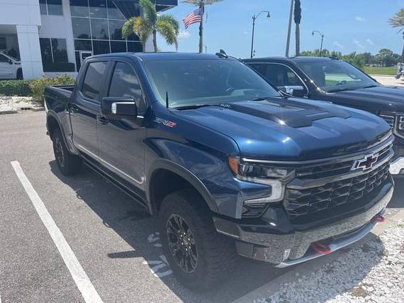 CHEVROLET SILVERADO 2023 3GCUDHEL7PG137532 image