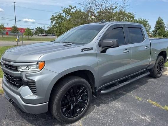 CHEVROLET SILVERADO 2023 1GCUDEE86PZ277369 image